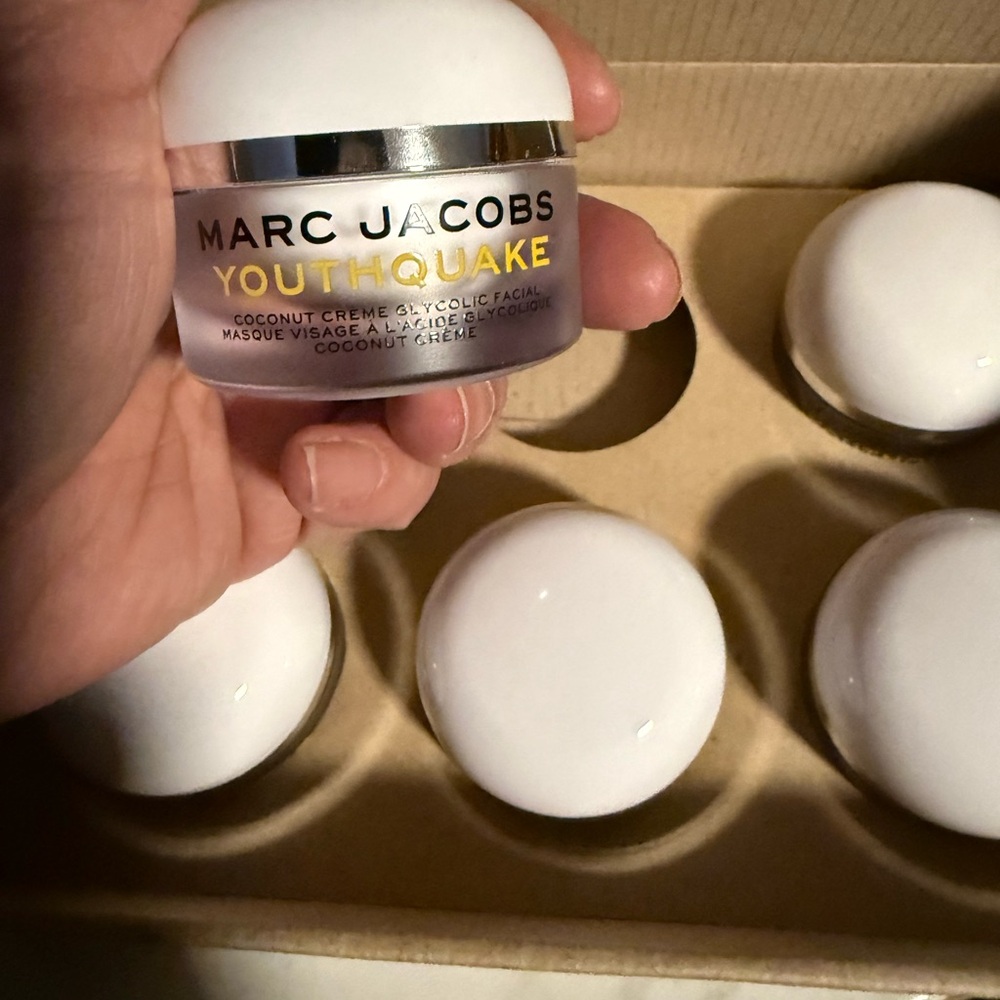 Marc Jacobs Youthquake Yellow Skincare Cream - Picture 3 of 4